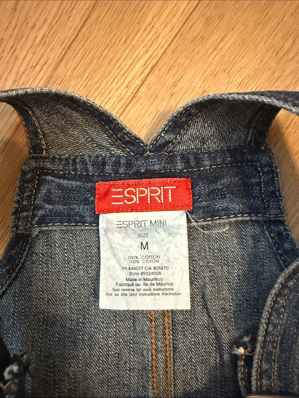 Esprit size medium